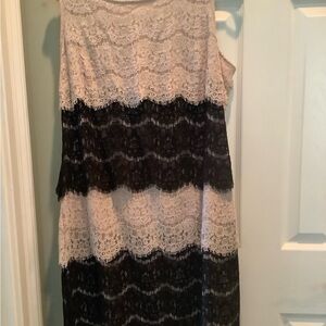 Elegant Lace Tiered Dress - Black and Cream
